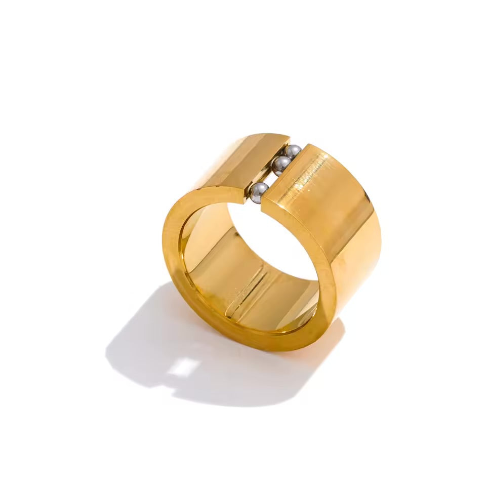 Triple Accent Ring